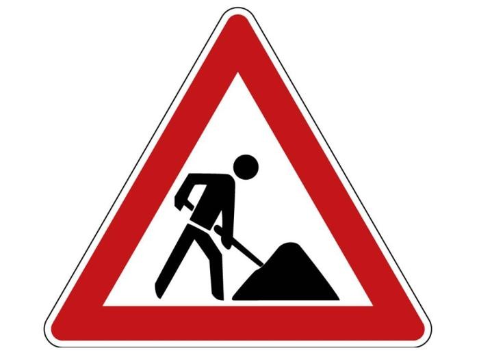 Verkehrsschild "Achtung Baustelle" 