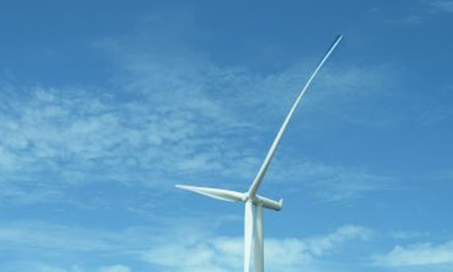 Foto: pexels, Magda Ehlers Windenergieanlage vor blauem Himmel